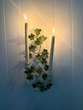 Load image into Gallery viewer, Ivy Tole Sconce
