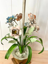 Load image into Gallery viewer, Beautiful floral toleware lamp base
