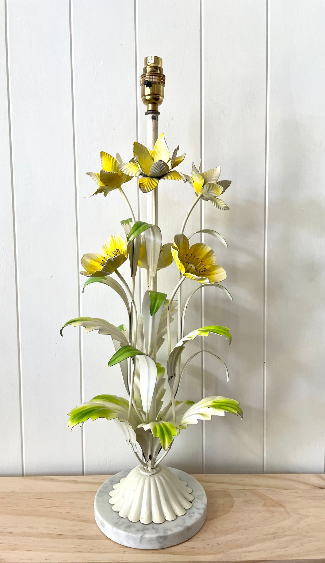 Yellow floral toleware lamp