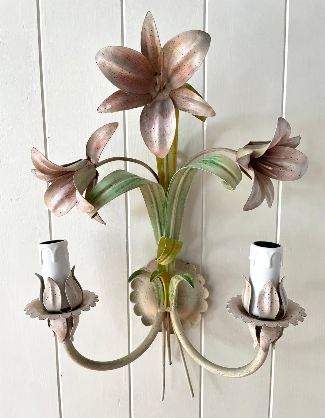 Pink Lily Tole Sconce